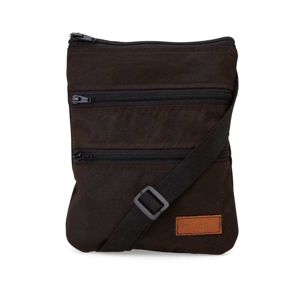 The Globetrotter Travel Oilskin Pouch